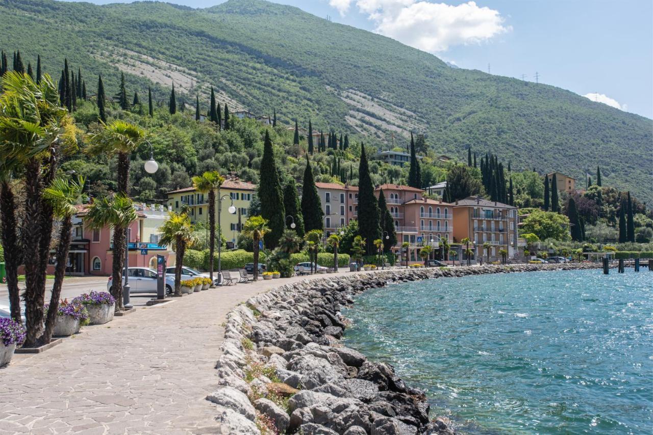 Casa Valery Apartment Torbole Sul Garda ภายนอก รูปภาพ