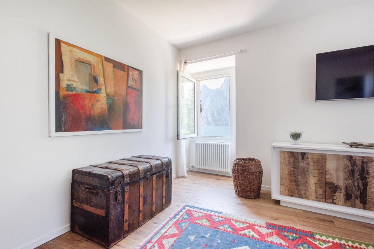 Casa Valery Apartment Torbole Sul Garda ภายนอก รูปภาพ